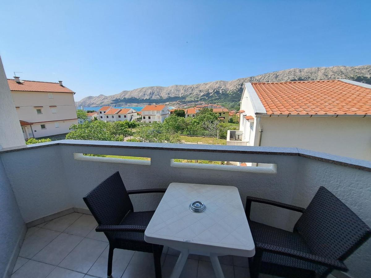 Apartments Leticia Baska  Exterior photo